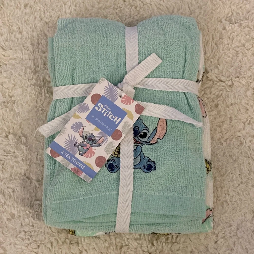 ❤️ Disney’s Lilo & Stitch Pineapple Tea Towel Set NWT